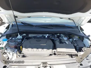 2024 Volkswagen Tiguan SE z VIN 3VVNB7AX4RM198923, wystawiony jako IAAI lot #42312597 z przebiegiem 6 827 mil mil oraz . Historia ofert i sprzedaży dostępna na DreamBid. Obrazek 10.