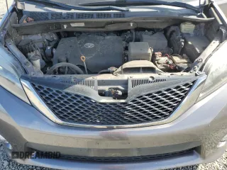 2017 Toyota Sienna SE with VIN 5TDXZ3DC0HS779855, listed as a Copart auction lot 56037865 with 95,959 mi miles and Salvage title. Bid and sale history available at DreamBid. Image 12.