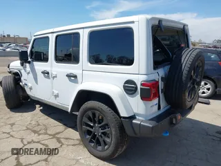 2024 Jeep Wrangler Sahara with VIN 1C4RJXP61RW126904, listed as a IAAI auction lot 41998215 with 32,034 mi miles and . Bid and sale history available at DreamBid. Image 3.