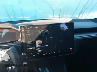 2021 Tesla Model S Plaid with VIN 5YJSA1E62MF451785, listed as a IAAI auction lot 40520806 with 31,084 mi miles. Bid and sale history available at carsss.com. Image 18.