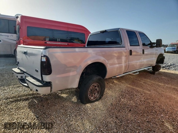 2005 Ford F-350 XL с VIN 1FTWW31P75EB69657, выставлен на аукционе Copart как лот 59414615 с пробегом 100 265 миль миль и Списание • Salvage title. История ставок и продаж доступна на DreamBid. Изображение 3.