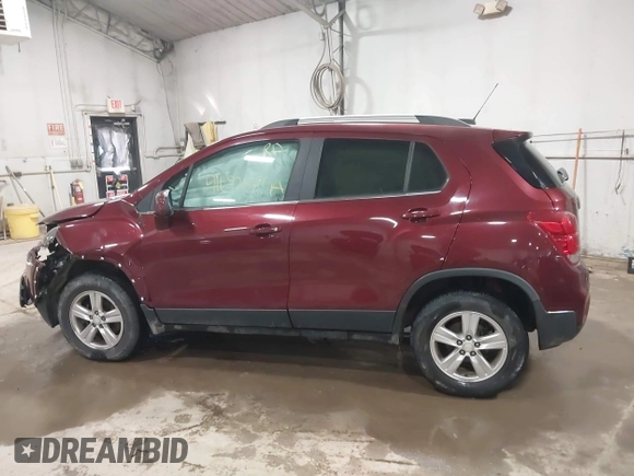 2017 Chevrolet Trax LT with VIN 3GNCJPSB9HL184572, listed as a IAAI auction lot 41692581 with 86,656 mi miles. Bid and sale history available at carsss.com. Image 14.