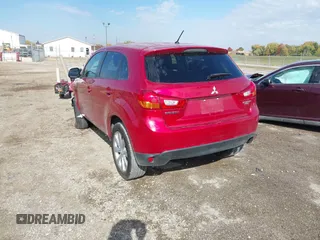 2015 Mitsubishi Outlander Sport ES with VIN 4A4AP3AU1FE053104, listed as a IAAI auction lot 40669797 with 127,778 mi miles. Bid and sale history available at carsss.com. Image 3.