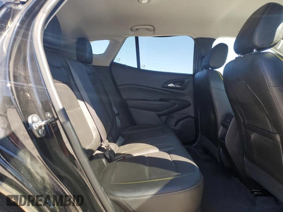 2025 Chevrolet Trax ACTIV with VIN KL77LKEP0SC101917, listed as a Copart auction lot 50033285 with 9,597 mi miles and Salvage Title. Bid and sale history available at carsss.com. Image 11.