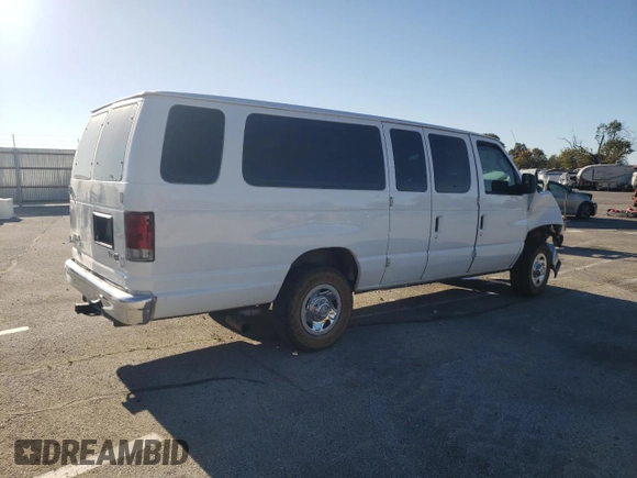 2010 Ford Econoline Passenger XL z VIN 1FBSS3BL6ADA82911, wystawiony jako Copart lot #75835684 z przebiegiem 394 007 mil mil oraz Szkoda całkowita • Salvage title. Historia ofert i sprzedaży dostępna na DreamBid. Obrazek 3.