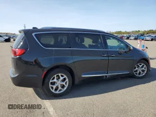 2020 Chrysler Pacifica Limited z VIN 2C4RC1GG1LR150619, wystawiony jako Copart lot #54388955 z przebiegiem 59 297 mil mil oraz Szkoda całkowita • Salvage title. Historia ofert i sprzedaży dostępna na DreamBid. Obrazek 3.