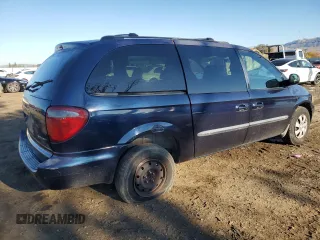 2003 Dodge Caravan Sport with VIN 2D4GP44R83R300621, listed as a Copart auction lot 82838414 with 215,871 mi miles and Salvage Title. Bid and sale history available at carsss.com. Image 3.