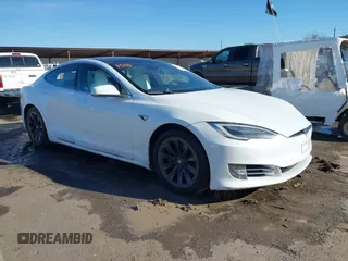 2018 Tesla Model S 75D z VIN 5YJSA1E29JF276329, wystawiony jako IAAI lot #41673653 z przebiegiem Nie podano mil oraz . Historia ofert i sprzedaży dostępna na DreamBid. Obrazek 1.