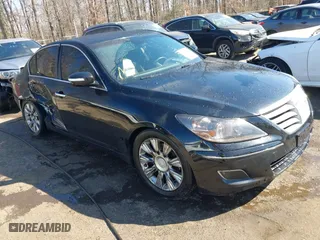 2009 Hyundai Genesis with VIN KMHGC46EX9U054696, listed as a IAAI auction lot 41651327 with 189,184 mi miles. Bid and sale history available at carsss.com. Image 1.