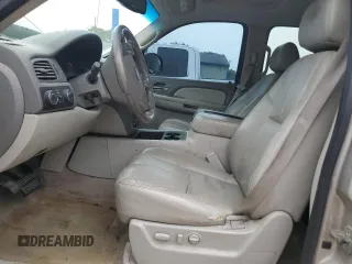 2009 Chevrolet Avalanche 2LT z VIN 3GNFK22099G198381, wystawiony jako Copart lot #55989725 z przebiegiem Nie podano mil oraz Szkoda całkowita • Salvage title. Historia ofert i sprzedaży dostępna na DreamBid. Obrazek 7.