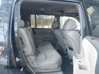 2009 Honda Pilot Touring with VIN 5FNYF48939B007471, listed as a IAAI auction lot 41683495 with 189,806 mi miles and . Bid and sale history available at carsss.com. Image 8.