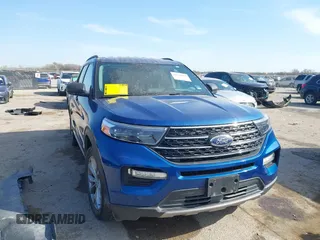 2023 Ford Explorer XLT z VIN 1FMSK7DH1PGB42284, wystawiony jako IAAI lot #41870167 z przebiegiem 44 375 mil mil oraz . Historia ofert i sprzedaży dostępna na DreamBid. Obrazek 1.