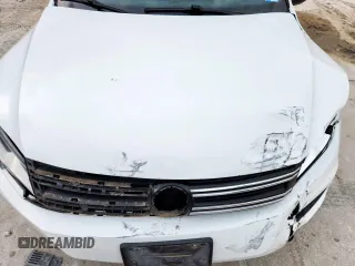 2017 Volkswagen Tiguan S с VIN WVGAV7AX6HK034093, выставлен на аукционе Copart как лот 58976965 с пробегом 103 474 миль миль и Списание • Salvage title. История ставок и продаж доступна на DreamBid. Изображение 12.
