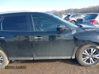 2019 Nissan Pathfinder S z VIN 5N1DR2MMXKC625986, wystawiony jako IAAI lot #41265272 z przebiegiem 124 351 mil mil oraz . Historia ofert i sprzedaży dostępna na DreamBid. Obrazek 13.