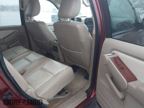 2010 Ford Explorer Eddie Bauer z VIN 1FMEU6EE4AUA87103, wystawiony jako IAAI lot #42218145 z przebiegiem 226 076 mil mil oraz . Historia ofert i sprzedaży dostępna na DreamBid. Obrazek 8.