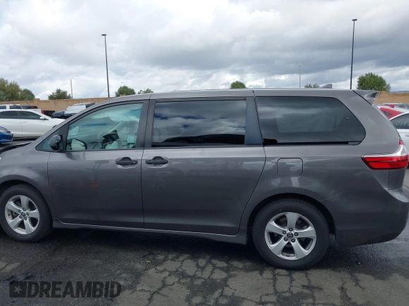 2019 Toyota Sienna L с VIN 5TDZZ3DCXKS966861, выставлен на аукционе IAAI как лот 41739828 с пробегом 64 305 миль миль и . История ставок и продаж доступна на DreamBid. Изображение 14.