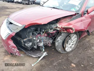 2013 Chrysler 200 LX with VIN 1C3CCBAG9DN736315, listed as a IAAI auction lot 41312803 with 78,344 mi miles. Bid and sale history available at carsss.com. Image 6.