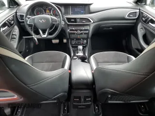 2018 Infiniti QX30 ESSENTIAL with VIN SJKCH5CP2JA047793, listed as a Copart auction lot 49071454 with 43,124 mi miles. Bid and sale history available at carsss.com. Image 8.