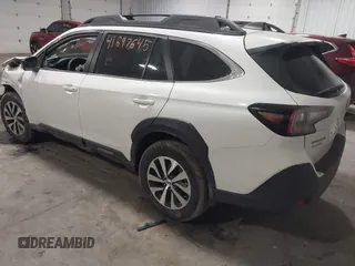 2025 Subaru Outback Premium with VIN 4S4BTACC6S3153118, listed as a IAAI auction lot 41697645 with 5,658 mi miles. Bid and sale history available at carsss.com. Image 3.