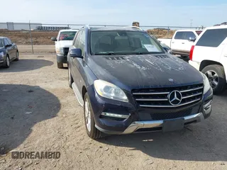 2012 Mercedes-Benz M with VIN 4JGDA5HB9CA056210, listed as a IAAI auction lot 41892887 with 178,836 mi miles. Bid and sale history available at carsss.com. Image 1.