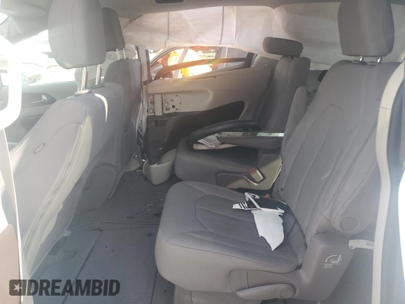 2021 Chrysler Pacifica Touring with VIN 2C4RC1FG1MR510121, listed as a Copart auction lot 78366954 with 34,296 mi miles and Salvage title. Bid and sale history available at DreamBid. Image 11.