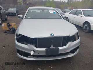 2018 BMW 5 Series 530e xDrive с VIN WBAJB1C53JB084376, выставлен на аукционе IAAI как лот 42137601 с пробегом 105 460 миль миль и . История ставок и продаж доступна на DreamBid. Изображение 13.