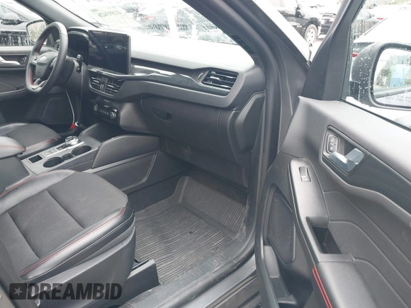 2024 Ford Escape ST-Line with VIN 1FMCU0MN8RUA55384, listed as a IAAI auction lot 41893426 with 5,650 mi miles and . Bid and sale history available at DreamBid. Image 5.