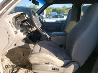 1998 Ford Explorer Sport z VIN 1FMYU24E7WUC67478, wystawiony jako Copart lot #74625604 z przebiegiem 239 888 mil mil oraz Szkoda całkowita • Salvage title. Historia ofert i sprzedaży dostępna na DreamBid. Obrazek 7.