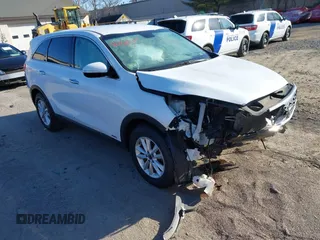 2019 Kia Sorento LX with VIN 5XYPGDA37KG526732, listed as a IAAI auction lot 41708039 with 75,963 mi miles. Bid and sale history available at carsss.com. Image 1.
