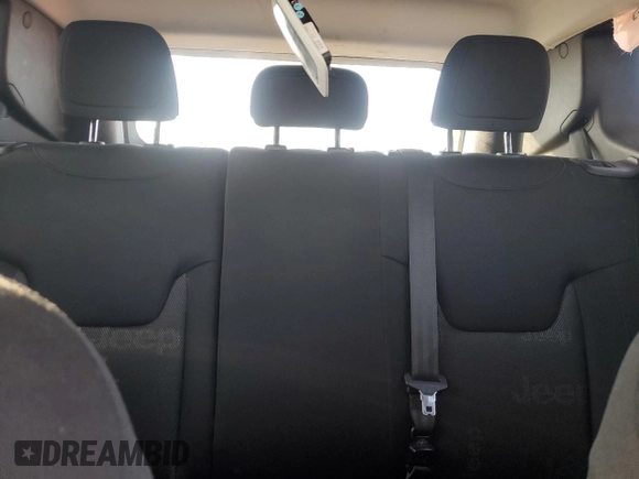 2017 Jeep Renegade Latitude с VIN ZACCJABB5HPE99799, выставлен на аукционе Copart как лот 46598175 с пробегом 106 729 миль миль и Списание • Salvage title. История ставок и продаж доступна на DreamBid. Изображение 10.