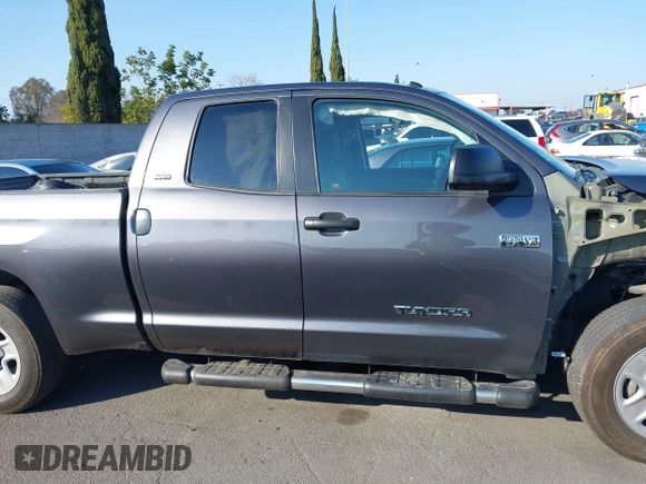 2019 Toyota Tundra 2WD SR with VIN 5TFRY5F17KX251217, listed as a IAAI auction lot 41433506 with 49,207 mi miles. Bid and sale history available at carsss.com. Image 14.