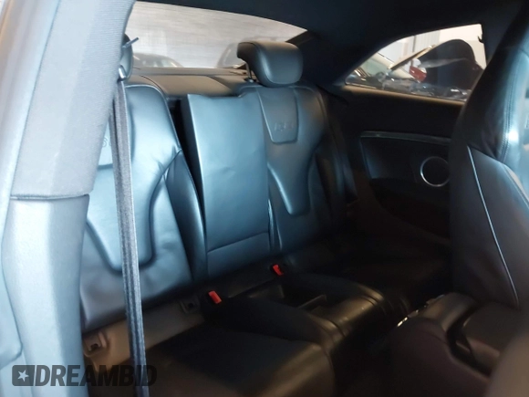 2009 Audi S5 z VIN WAURV78T29A028113, wystawiony jako IAAI lot #41677413 z przebiegiem 138 434 mil mil oraz . Historia ofert i sprzedaży dostępna na DreamBid. Obrazek 8.