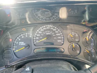 2005 Chevrolet Suburban Z71 with VIN 3GNFK16Z35G217438, listed as a Copart auction lot 43294115 with 100,353 mi miles and Salvage Title. Bid and sale history available at carsss.com. Image 9.