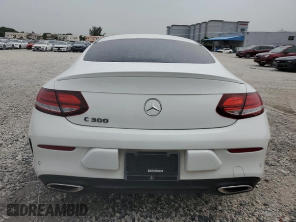 2020 Mercedes-Benz C 300 с VIN WDDWJ8DB2LF945931, выставлен на аукционе Copart как лот 61470194 с пробегом Не указан миль и На запчасти • Non repairable. История ставок и продаж доступна на DreamBid. Изображение 6.