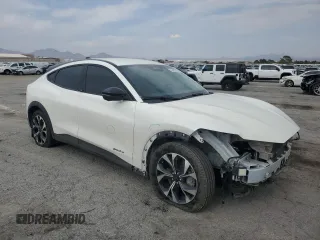2024 Ford Mustang Mach-E Select z VIN 3FMTK1R45RMA23332, wystawiony jako Copart lot #62420565 z przebiegiem 17 275 mil mil oraz Szkoda całkowita • Salvage title. Historia ofert i sprzedaży dostępna na DreamBid. Obrazek 4.