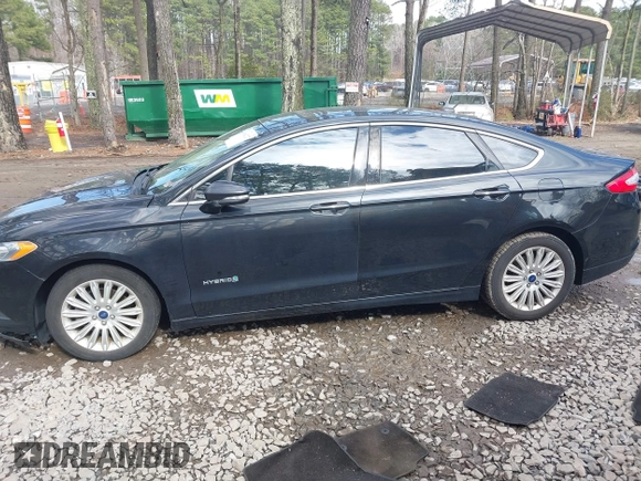 2015 Ford Fusion SE Hybrid with VIN 3FA6P0LU5FR190333, listed as a IAAI auction lot 41802327 with 256,747 mi miles. Bid and sale history available at carsss.com. Image 14.