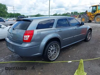 2007 Dodge Magnum z VIN 2D4FV47V17H772794, wystawiony jako IAAI lot #42230019 z przebiegiem 203 676 mil mil oraz . Historia ofert i sprzedaży dostępna na DreamBid. Obrazek 4.