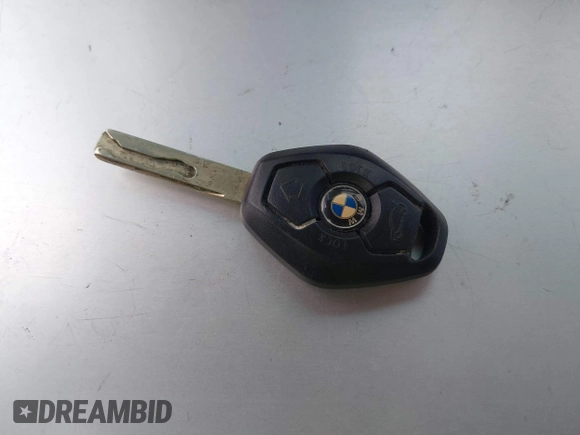 2007 BMW Z4 3.0si with VIN 4USBU53597LX02452, listed as a IAAI auction lot 41788102 with 196,971 mi miles and . Bid and sale history available at DreamBid. Image 11.