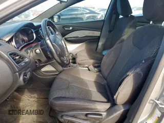 2015 Dodge Dart SXT with VIN 1C3CDFBB2FD181563, listed as a Copart auction lot 62579045 with 217,211 mi miles and Clean title. Bid and sale history available at DreamBid. Image 7.