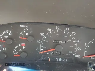 2000 Ford Excursion Limited с VIN 1FMSU43F4YEC71853, выставлен на аукционе IAAI как лот 41405726 с пробегом 225 956 миль миль и . История ставок и продаж доступна на DreamBid. Изображение 7.