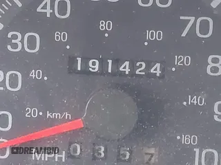 1998 Ford F-150 with VIN 1FTZF08W9WKC01424, listed as a IAAI auction lot 41926191 with 191,424 mi miles and . Bid and sale history available at DreamBid. Image 7.