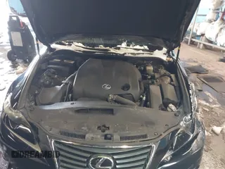 2014 Lexus IS 250 with VIN JTHCF1D21E5013877, listed as a IAAI auction lot 41529689 with 84,433 mi miles. Bid and sale history available at carsss.com. Image 10.