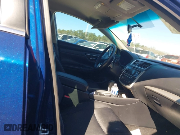 2016 Nissan Altima SR with VIN 1N4AL3AP7GC268888, listed as a IAAI auction lot 41826694 with 250,920 mi miles and . Bid and sale history available at carsss.com. Image 5.