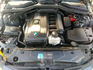 2009 BMW 5 Series 528i with VIN WBANU53529C121796, listed as a IAAI auction lot 35911209 with 178,049 mi miles and . Bid and sale history available at carsss.com. Image 10.