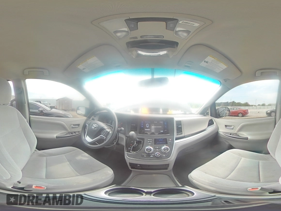 2016 Toyota Sienna LE AAS z VIN 5TDKK3DC1GS721878, wystawiony jako Copart lot #57092105 z przebiegiem 87 655 mil mil oraz Szkoda całkowita • Salvage title. Historia ofert i sprzedaży dostępna na DreamBid. Obrazek 16.
