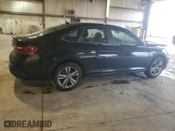 2024 Volkswagen Jetta SE with VIN 3VW7M7BU5RM080432, listed as a Copart auction lot 61968525 with 32,673 mi miles and Salvage title. Bid and sale history available at DreamBid. Image 3.