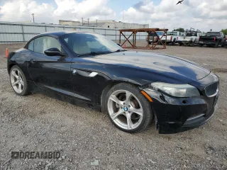 2011 BMW Z4 sDrive30i with VIN WBALM5C54BE378752, listed as a Copart auction lot 58517654 with 86,596 mi miles and Clean Title. Bid and sale history available at carsss.com. Image 4.