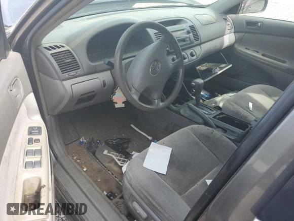 2004 Toyota Camry LE z VIN 4T1BE32K74U848946, wystawiony jako Copart lot #56030995 z przebiegiem Nie podano mil oraz Szkoda całkowita • Salvage title. Historia ofert i sprzedaży dostępna na DreamBid. Obrazek 8.