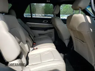 2018 Ford Explorer XLT с VIN 1FM5K8D88JGC74064, выставлен на аукционе Copart как лот 55125245 с пробегом 109 305 миль миль и На запчасти • Non repairable. История ставок и продаж доступна на DreamBid. Изображение 11.