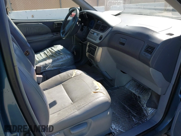2002 Toyota Sienna LE with VIN 4T3ZF13C02U442678, listed as a IAAI auction lot 42241435 with 218,501 mi miles and . Bid and sale history available at DreamBid. Image 5.